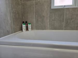 Room 3 Shared house in Kensington