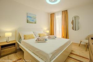 House Plaza near beach