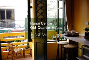 Large Window- Quiet- Old Quarter