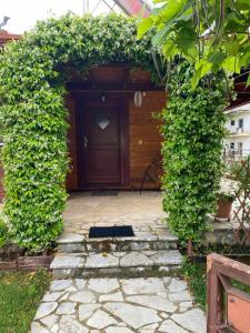 WOODEN HOUSE IN IOANNINA