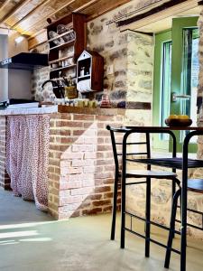 Atelies View House