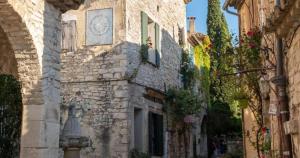 Villas Villa moderne avec jacuzzi, piscine et vue : photos des chambres