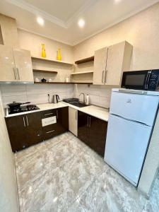 Трехкомнатная квартира в центре Батуми