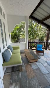 Lakaz Bigorno - Villa 200m from Blue Bay Beach