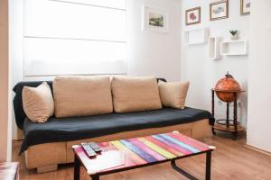 Twin-Magnolias Condo with Garden, Parking & EV Station