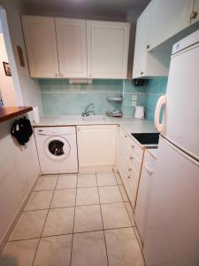 Le Tropical - WIFI - Parking - Jolie parc arboré - Calme et détente - Ensoleillé - Accueil physique