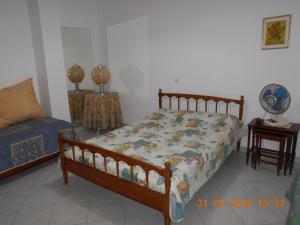 OYRANIA -Μαυροβούνι Γυθείου- Σπίτι με θέα