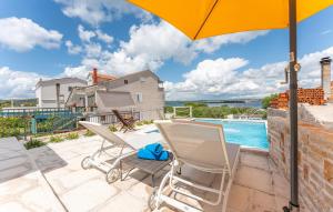 Amazing Home In Ugrinic