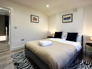 Evelyns Place hosted by AirOperate