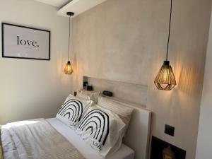 Romance Marine , face à la mer