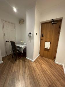 1 Bedroom Apartment with security 24 hours