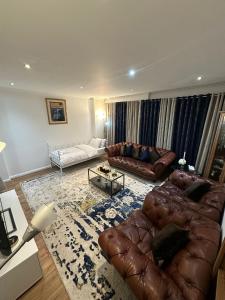 1 Bedroom Apartment with security 24 hours