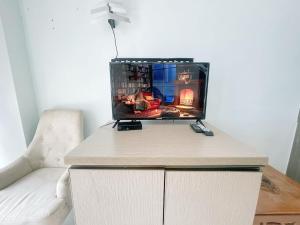 Cozy and Stategic 1 at cikditiro 2BR pool,gym,wifi By LS