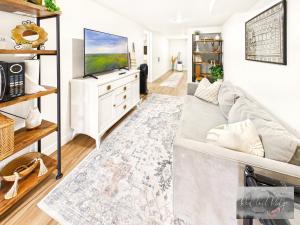 Downtown Albany Boho Inn