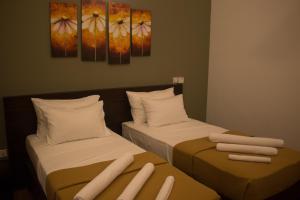 The Suite 262