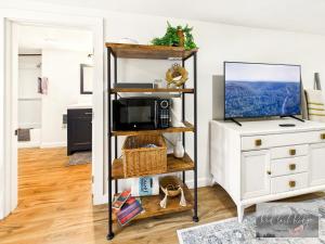 Downtown Albany Boho Inn