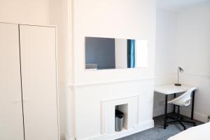 Berry Mansions - Comfort & Style