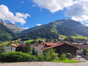 Chalet Zur Rose in Berwang bij de piste