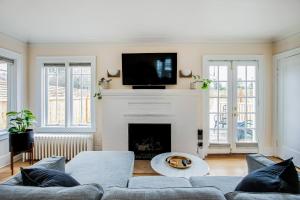 Maple Leaf Craftsman - Hot Tub, AC, Dog Friendly