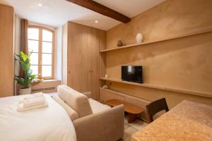 Charming Studio with A-C - 2P - Center St Tropez