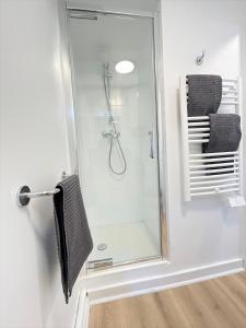 King Kong Suit in New York Style