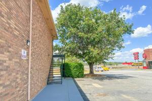 Louisville Inn by OYO Louisville GA US 1