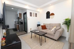 Stylish 1BR in Kilimani with Nairobi City Views from the 15th Floor