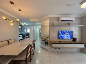 Apartamento em condomínio frente pra praia - Condomínio Solaris 638