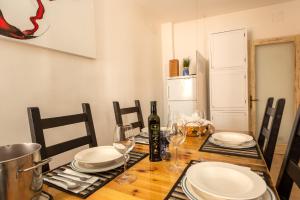 Lived-in Flat, w Private Entry in real Catello, btwn Biennale & S Marco