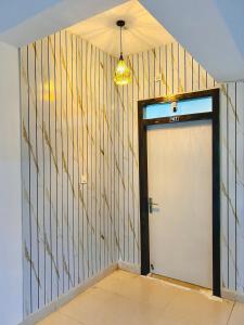 Acacia Apartment 707