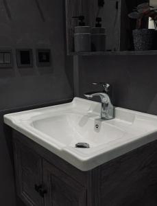 Luxury Two-Floor Apartment - Almalqa District