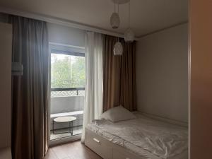 KASKADY modern apartment - close to the center - 15 min, and the airport - 10 min