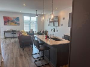 Gated 2BR in Greenville wVibes