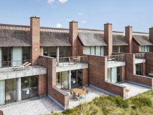 6 person holiday home on a holiday park in Rømø