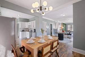 Cozy 5 BD house near Blackstone and UNMC