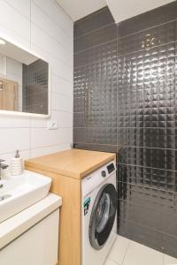 Apartments by the sea Pula - 24381