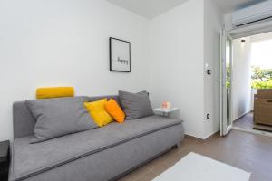 Apartments by the sea Baska, Krk - 24433