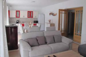 Family friendly house with a swimming pool Sibenik - 24444