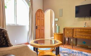 Beverly Hills Spanish