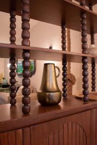 Quaint! Ample 4 BR 4Bathroom, Pool, Wifi, one block from Park Alemán