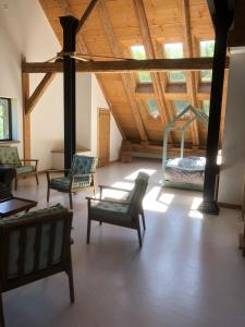 Sérénité et Nature dans une ferme équestre - loft lumineux de 140m2