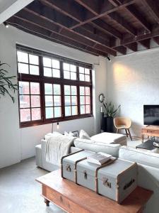 Studio 13 Warehouse Apartment Fremantle