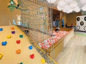 Campell hotel & apartment Vinhome Grand Park