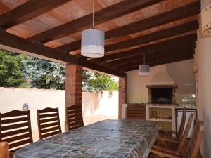 Casa Cómoda con Piscina Privada y Jardín en Sant Pere Pescador - ES-89-143