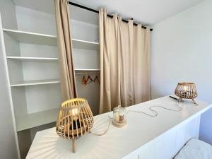 Maisons de vacances Maison neuve pour couple pres plage des Dunes avec parking - FR-1-231-338 : photos des chambres