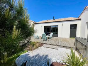 Maisons de vacances Maison neuve pour couple pres plage des Dunes avec parking - FR-1-231-338 : photos des chambres