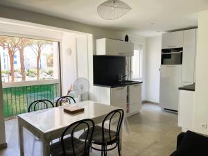 La Grande Motte: Appart 2 pièces lumineux, 4 couchages, parking privé - FR-1-790-35