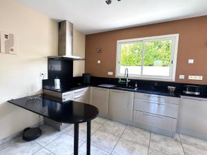 Villa spacieuse 6 pers, piscine privée et WiFi proche mer - FR-1-607-218