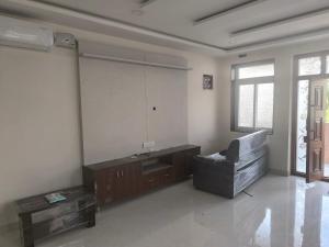 Orraica Stays Aurum Vajra