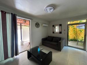 blue angel 1 aunos pasos de la 5 av